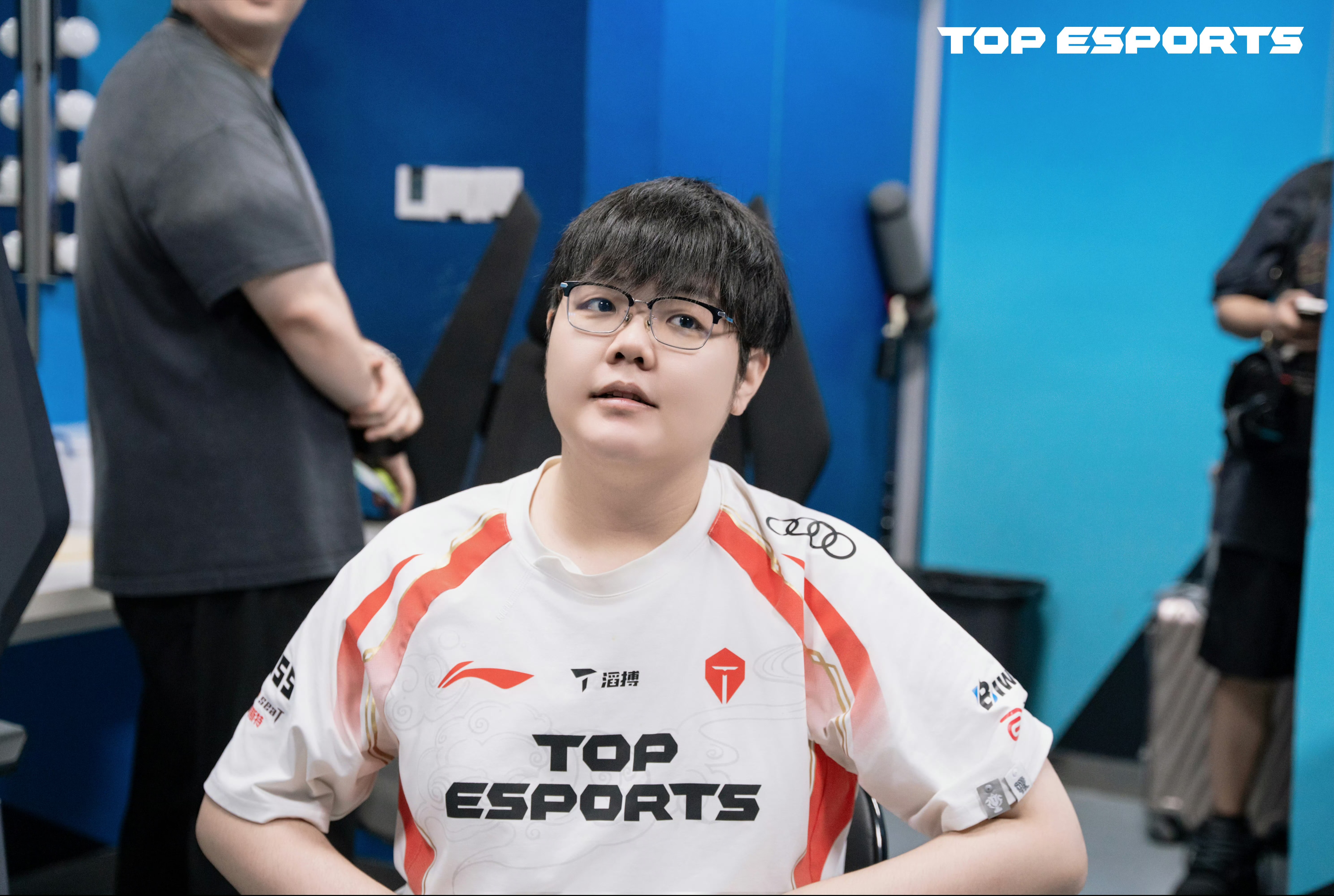 九游娱乐入口-FPX碾压TES，Bin惊艳世界