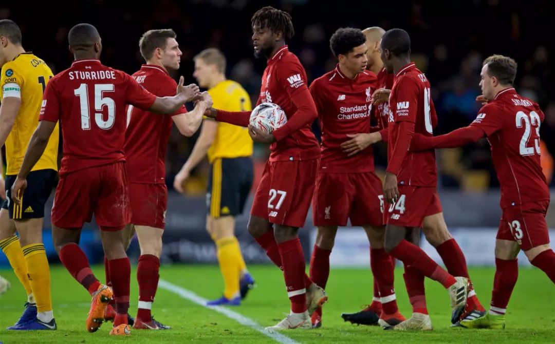 包含狼队主场抢分，客场战绩令人失望的词条