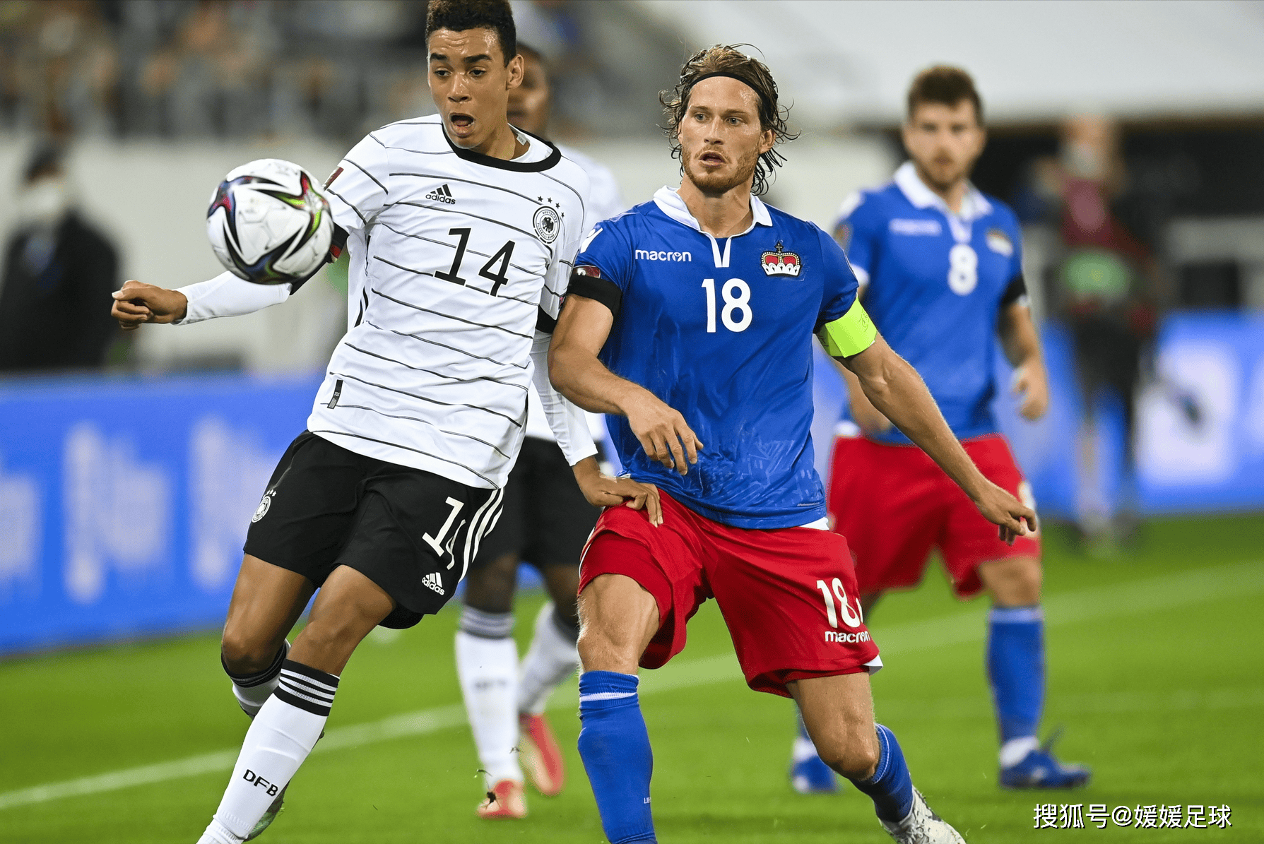 九游体育APP下载-球员们挥汗拼搏，为了欧洲杯赛事而战