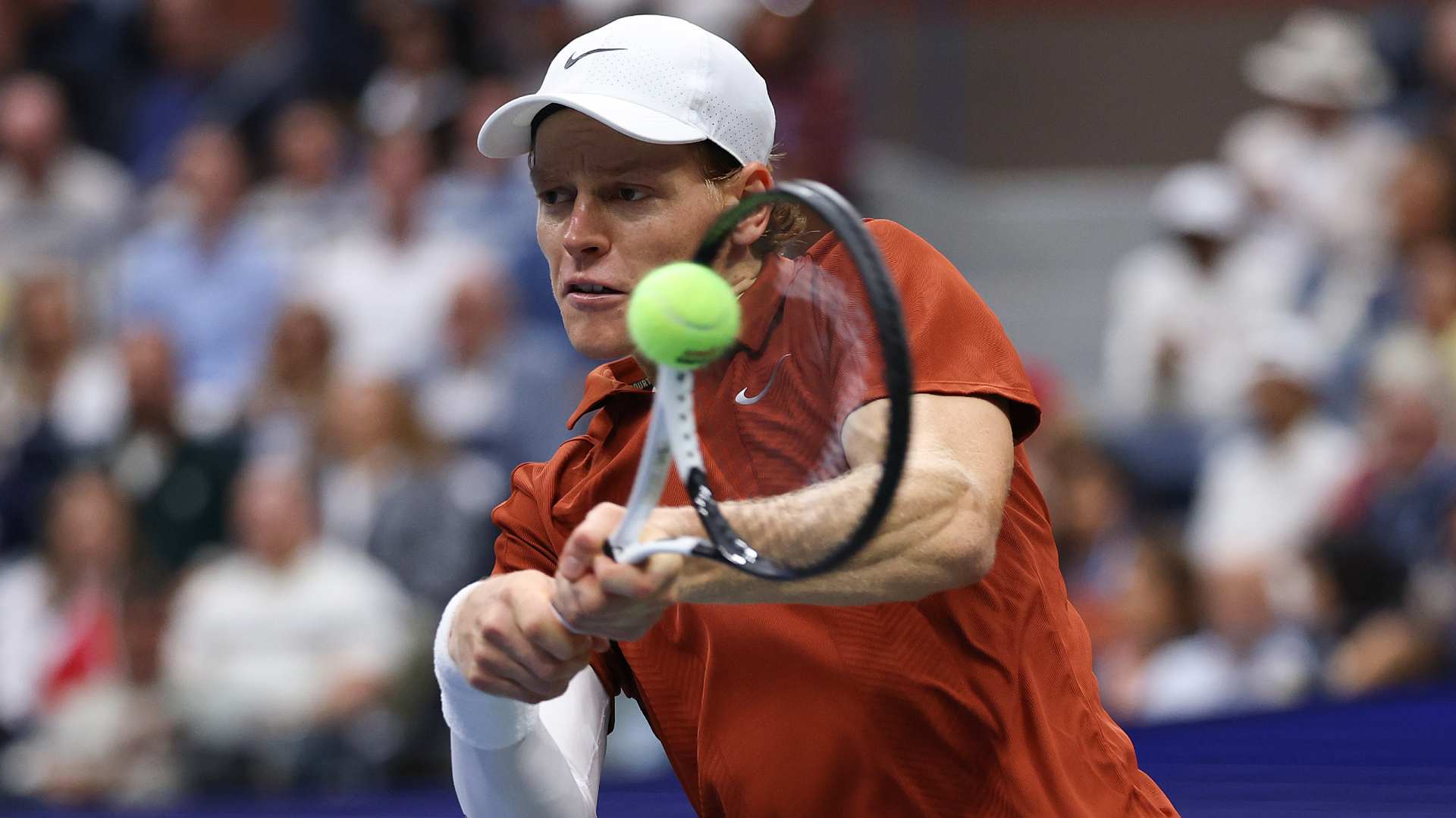 包含美网鏖战联合杯，辛纳状态火热的词条