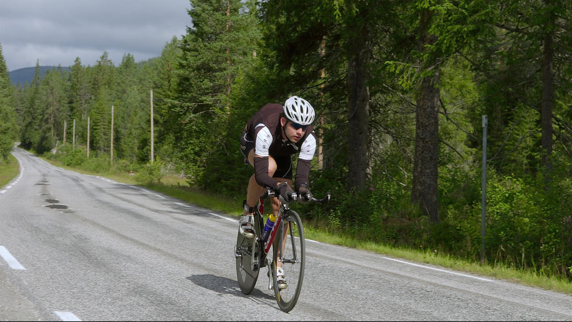九游娱乐网站-英超争冠之夜，班凯罗彻底打爆防线