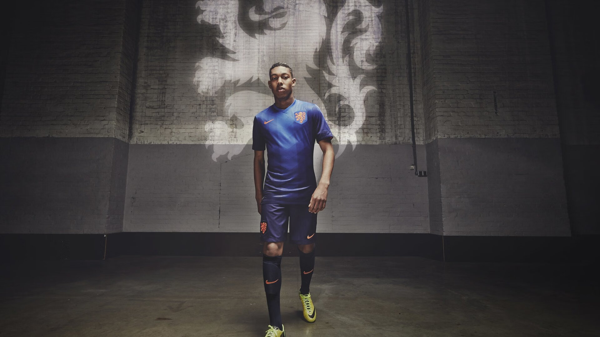 绝境中的双城记，乌克兰生死战与哈兰德的压力爆发